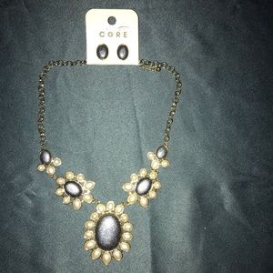Necklace and earrings set